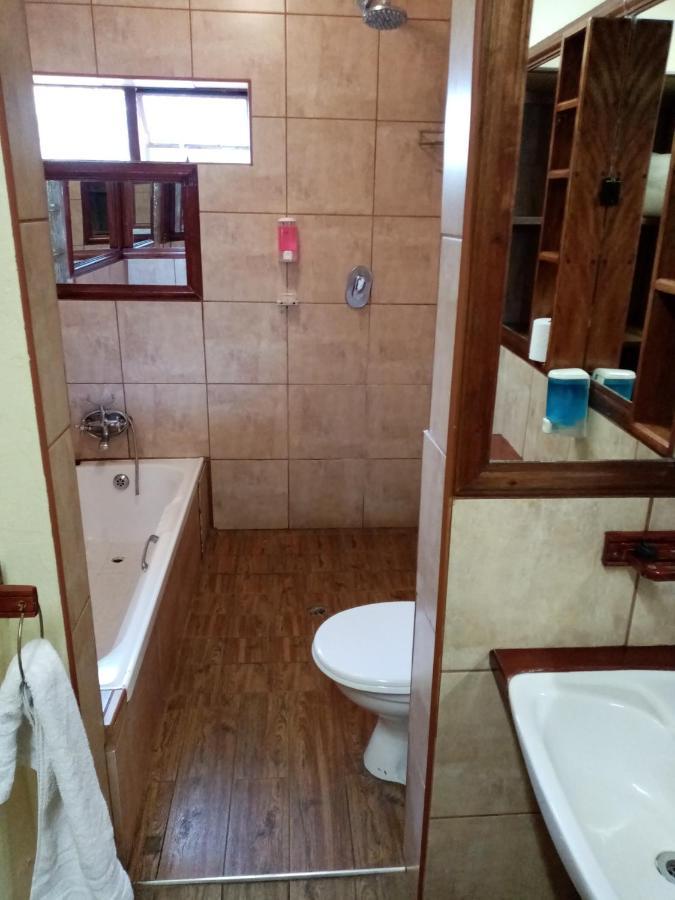 Tudor Lodge Guest House Johannesburg Eksteriør bilde